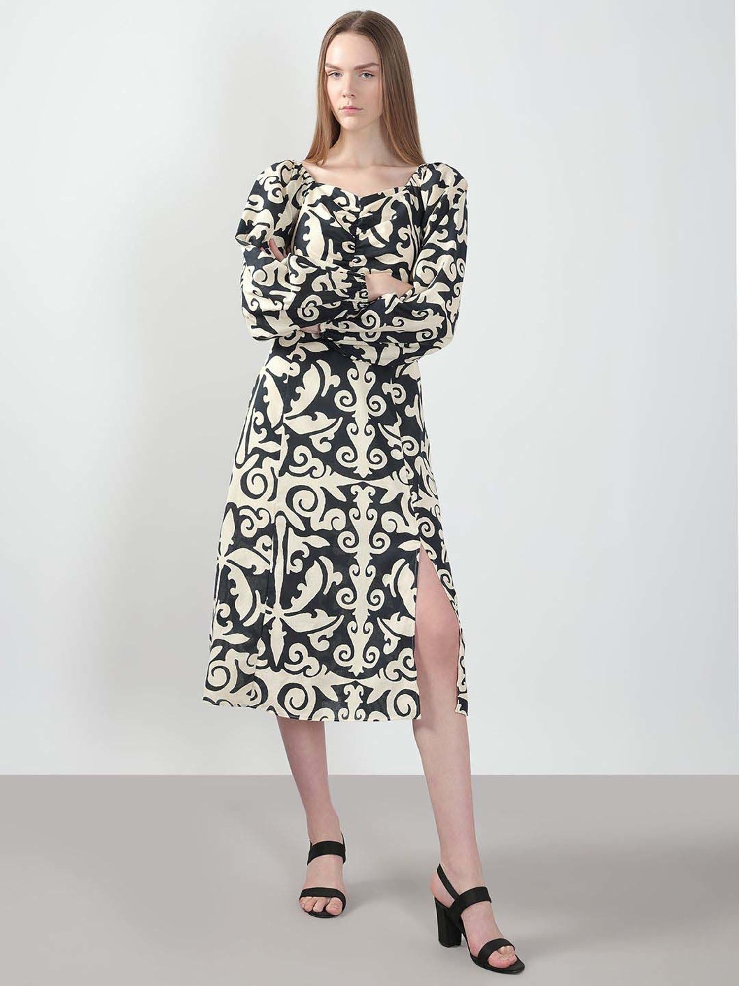 Vero Moda Black Cotton Flare Fit Printed Dress