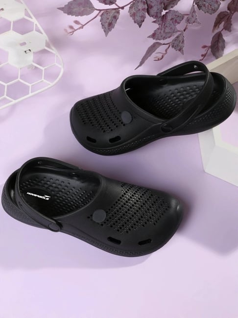 Hoversole Men's Triple Black Ewade Clogs