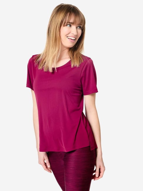 DOMYOS By Decathlon Women Burgundy Regular Fit Tee