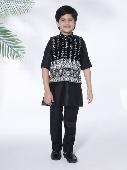 Ministitch Boys Black Cotton Regular Fit Embroidered Kurta Set-picture-11
