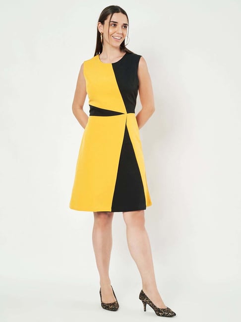 black and mustard yellow dress Magnolia Place Plus Size Black & Yellow Pear Print Barbara Swing Dress Unique Vintage