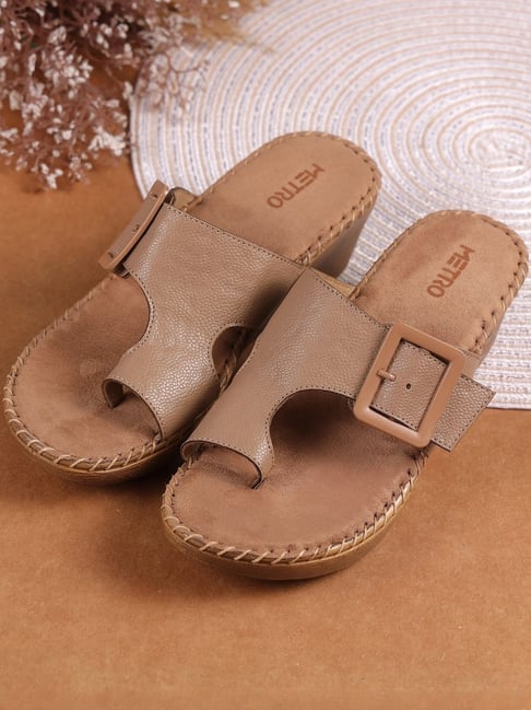 Metro Women's Beige Toe Ring Wedges-picture-23