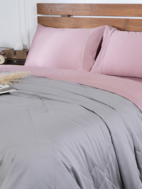 Maspar Selwyn Misty Rose & Flint Grey Cotton Solid Single Bed Quilt
