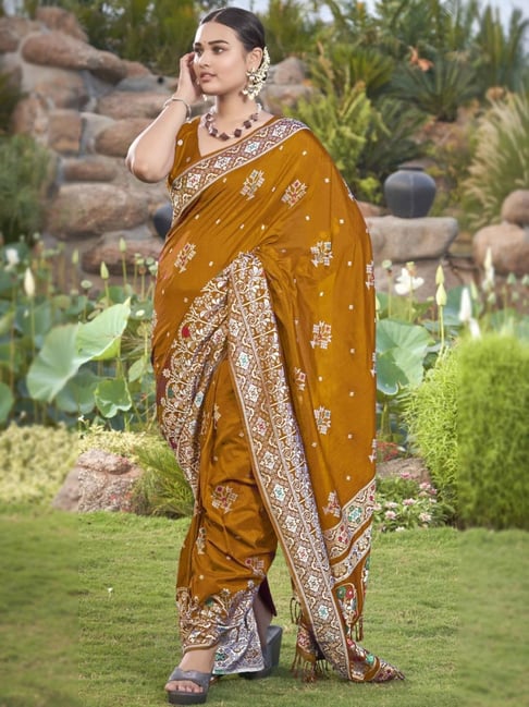 Manohari Mustard Woven Saree With Unstitched Blouse-picture-48