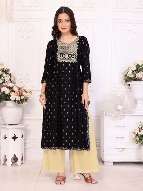 Rangita Black Regular Fit Embroidered Kurtas-picture-19