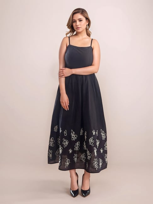 Zink London Black Cotton Loose Fit Embroidered Dress-picture-16