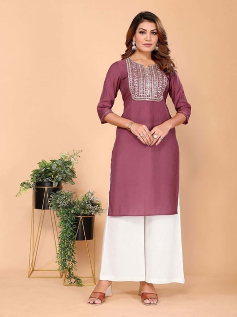 Rangita Purple Regular Fit Embroidered Kurtas-picture-47