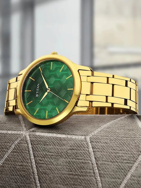 Titan 1825YM07 Karishma Analog Watch for Men-picture-45