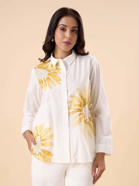 Akkriti By Pantaloons White Cotton Regular Fit Printed Shirt