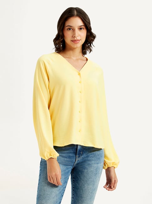 Levi's Yellow Solid V Neck Top-picture-39