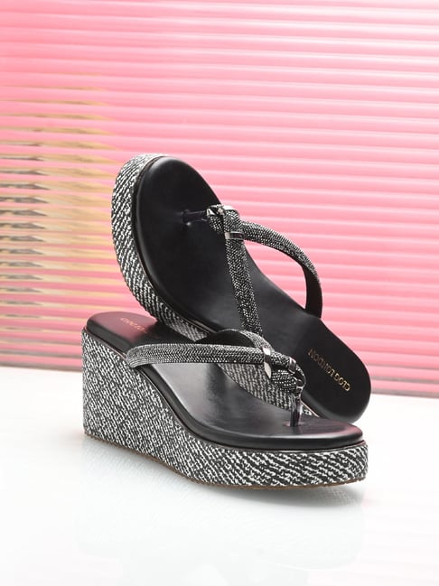 Clog London Women's Black Thong Wedges-picture-26