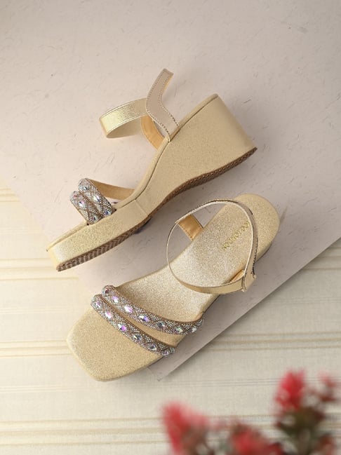 Clog London Women's Golden Ankle Strap Wedges