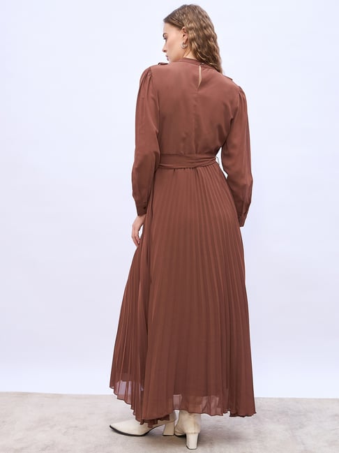 Styli Brown Solid A Line Dress