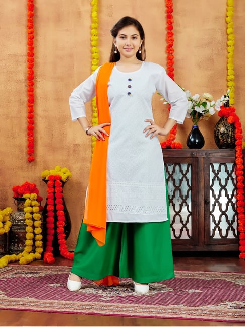 Aarika Girls White Embroidered Kurti