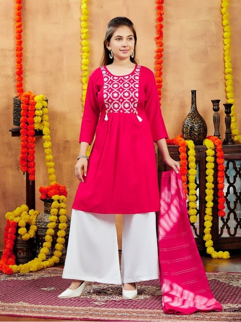 Aarika Girls Red Embroidered Kurti-picture-23