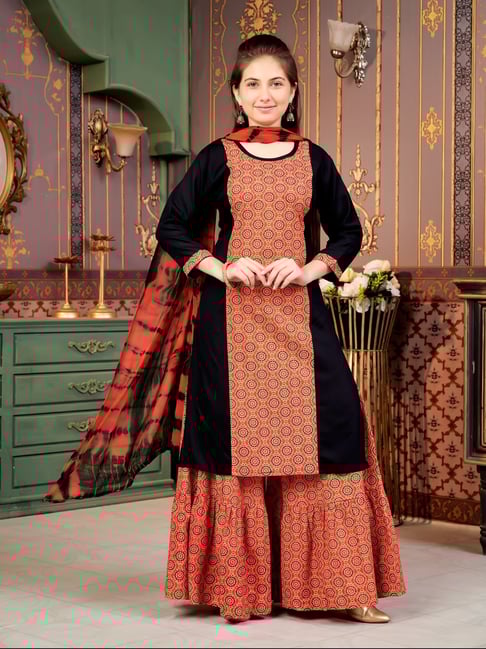 Aarika Girls Black Printed Kurti