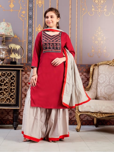 Aarika Girls Maroon Printed Kurti