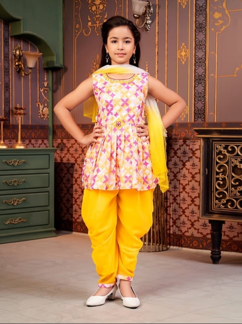 Aarika Girls Yellow Embroidered Kurta Set-picture-12