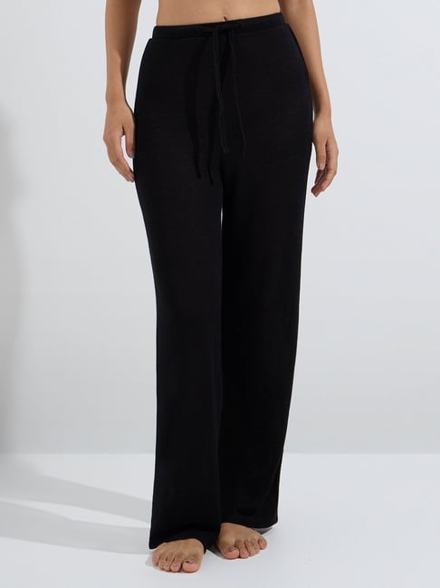 Wunderlove by Westside Black Solid High-Rise Lounge Pants
