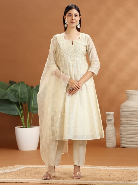 Cotton Culture White Chanderi Floral Three-Quarter Sleeves Kurta With Pant  And Dupatta