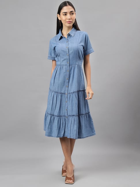 sachin and babi light blue dress 5 Summer Business Casual Outfits for Men in 2025 main image 0