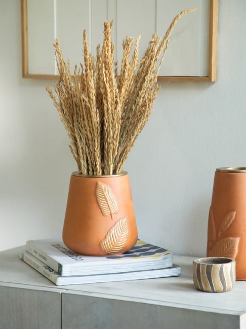 ellementry Natural Terracotta Frangipani Vase (Medium)