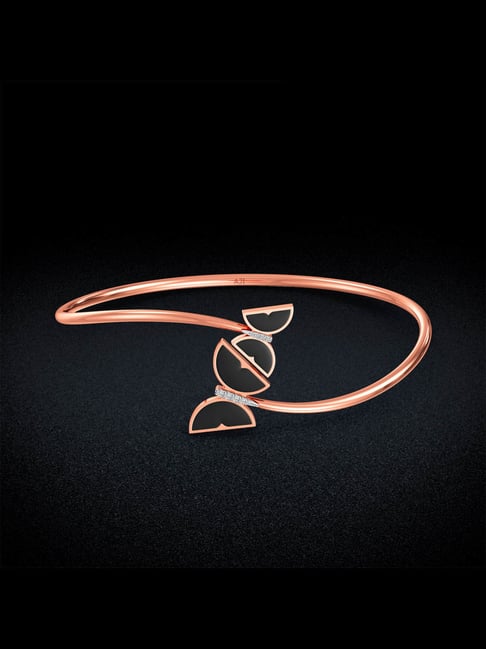 Elegant gold bracelet suitable for festive and daily wear.