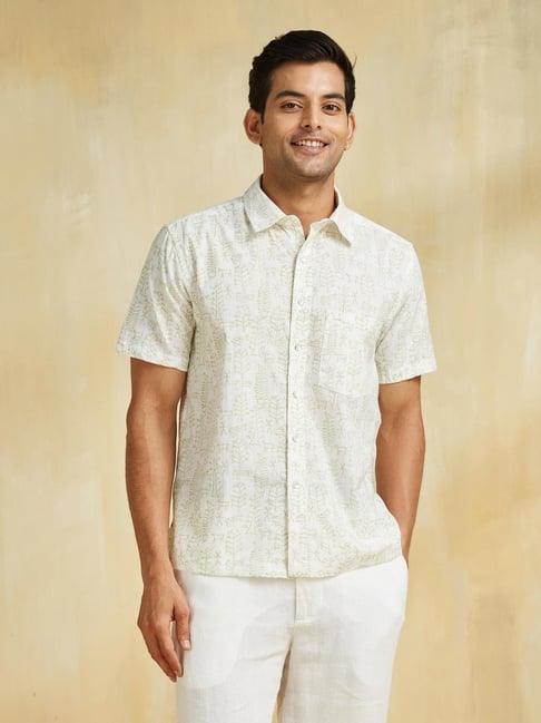 Fabindia White & Green Cotton Straight Fit Printed Shirt-picture-27