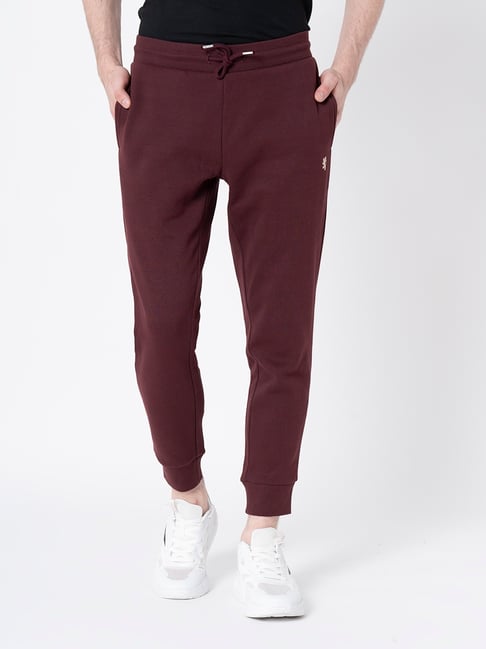 Red Tape Maroon Regular Fit Solid Joggers