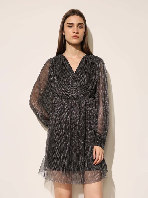 long sleeve embellished cowl neck mini dress in black V Neck Long Sleeve Black Embellished Dress Long Sleeve Embellished Cowl  Neck Mini Dress In Black –