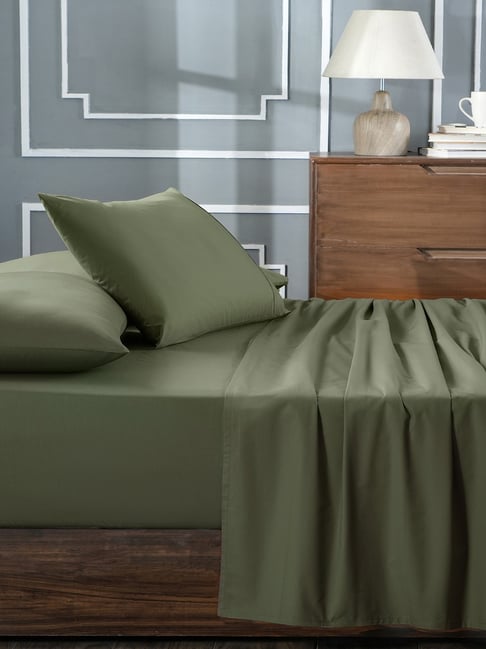 Maspar Green Cotton Solid King Size Bedsheet with 2 Pillow Case