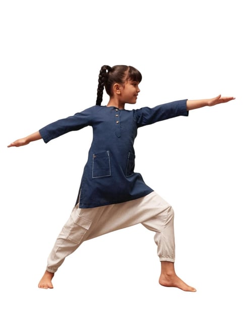 Vastramay Girls Navy Blue Kurta with Pants-picture-12