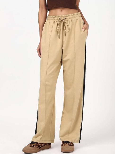 Bewakoof Women's Ginger Root Brown Straight Fit Flared Track Pant-picture-33