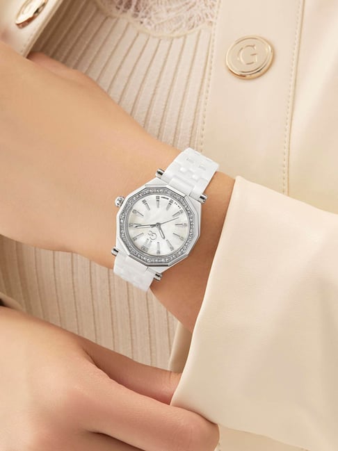 Buy GUESS COLLECTION Gleam White Round Dial Analog Womens Watch