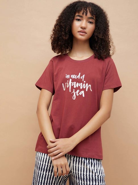 ginger by lifestyle dark red cotton regular fit printed t-shirt