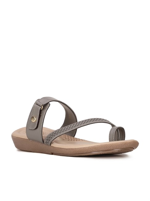 Bata Comfit Women's Brown Toe Ring Sandals-picture-38