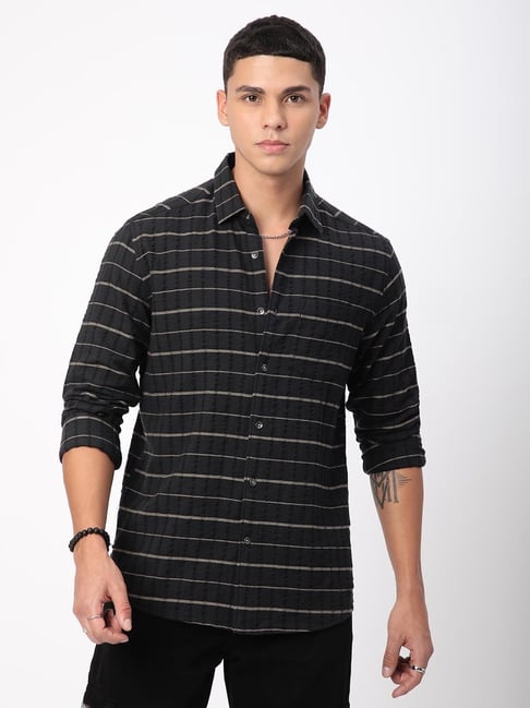 VASTRADO Core Fashion Black Regular Fit Stripes Shirt-picture-46