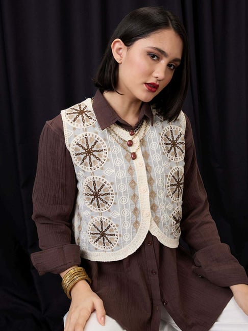 Globus Beige Relaxed Fit Embroidered Waistcoat-picture-24