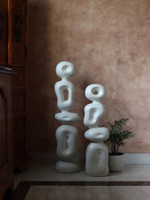 Muun Home Off-White Fiber-Glass Ren Sculpture (Large)-picture-47