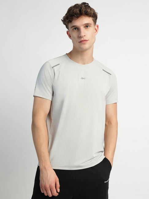 Reebok Grey Regular Fit Solid T-Shirt-picture-27