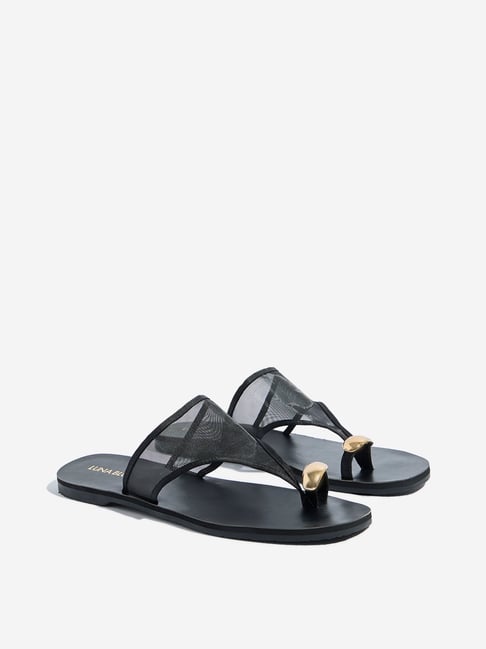 LUNA BLU by Westside Black Mesh Detailed Toe-Ring Sandals