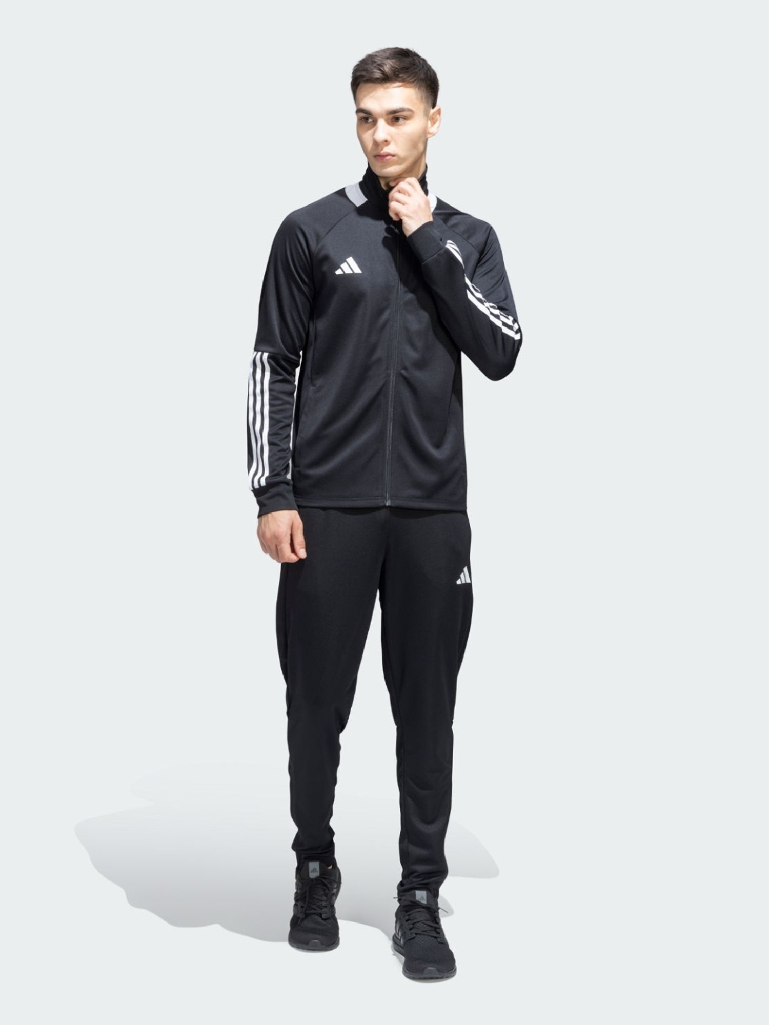 MP000000027369271_1348Wx2000H_