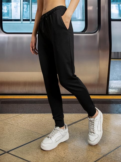 Bewakoof Black Regular Fit Joggers