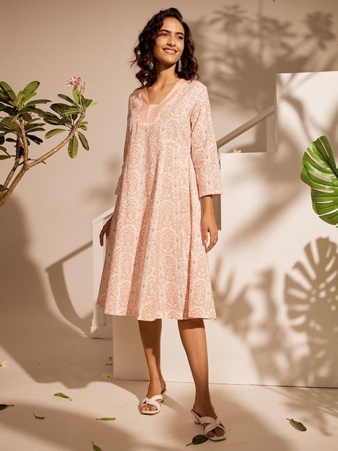 Daali White Poly Linen V Neck 3/4 Sleeves Ikat Story Dress with Two Pockets