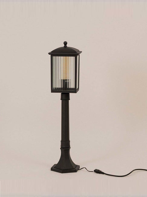 Whispering Homes Retro Rectangular Outdoor Pole Light