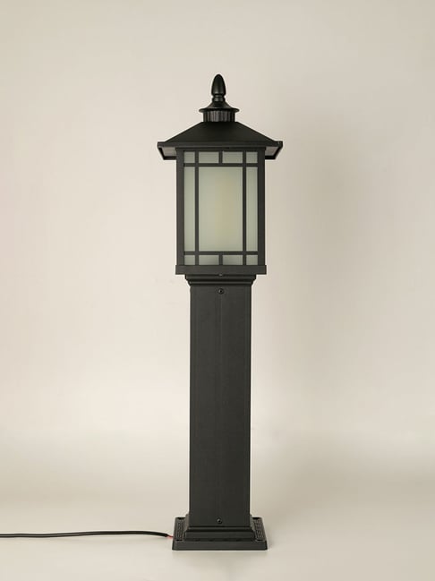 Whispering Homes Paige Outdoor Garden Pole Light