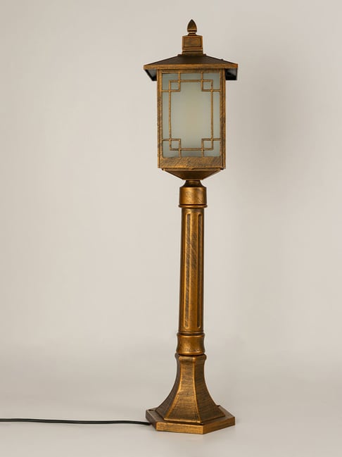 Whispering Homes Carus Pier Pole Light