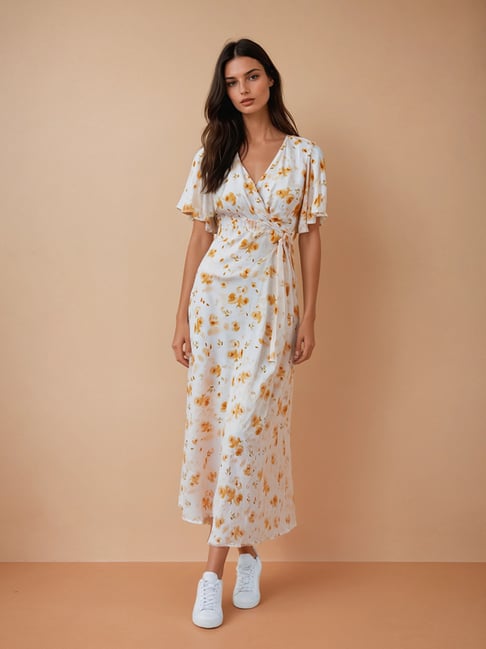 Crimsoune Club Peach Polyester Floral Maxi Dress