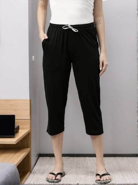 Kryptic Black Cotton Plain Capris