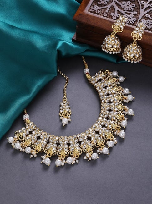 OOMPH Gold Kundan Necklace, Earring & MaangTikka Set-picture-33